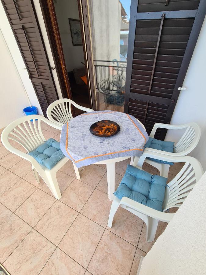 Apartment Danica Ljubač 外观 照片